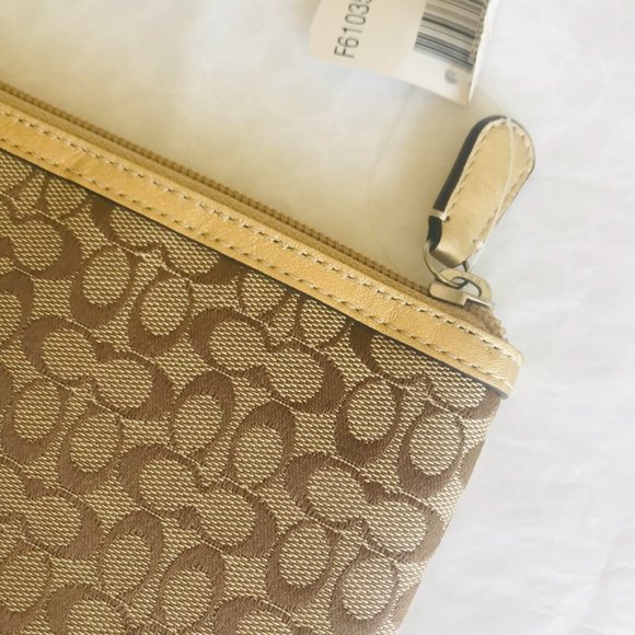 NEW! COACH F61035 SKHM9 Khaki Signature Tablet Sleeve MSRP $88 - Picture 2 of 6